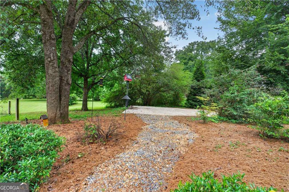 1009 Davenport CIR Powder Springs, GA 30127