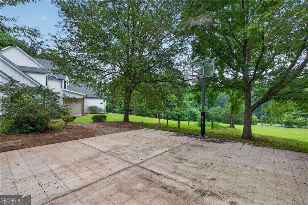 1009 Davenport CIR Powder Springs, GA 30127