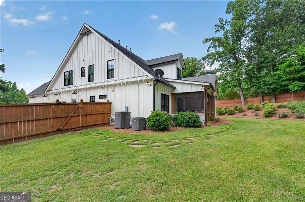 1009 Davenport CIR Powder Springs, GA 30127