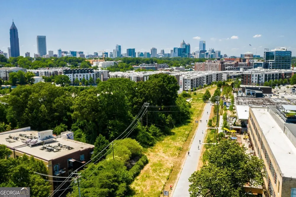 400 Village PKWY NE Atlanta, GA 30306