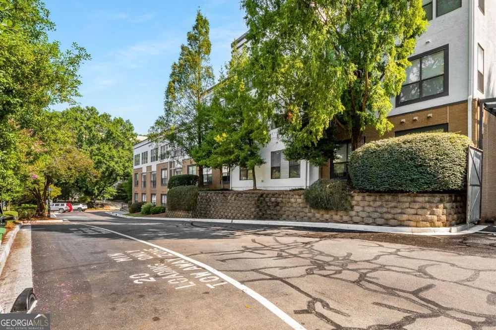 400 Village PKWY NE Atlanta, GA 30306