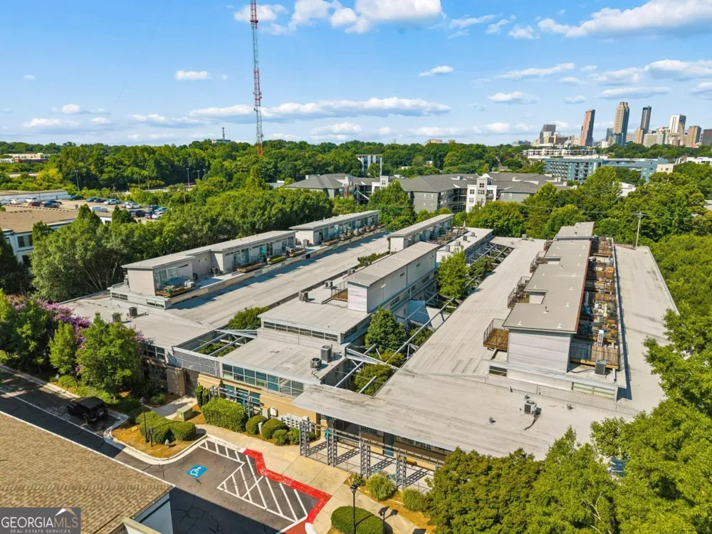 400 Village PKWY NE Atlanta, GA 30306