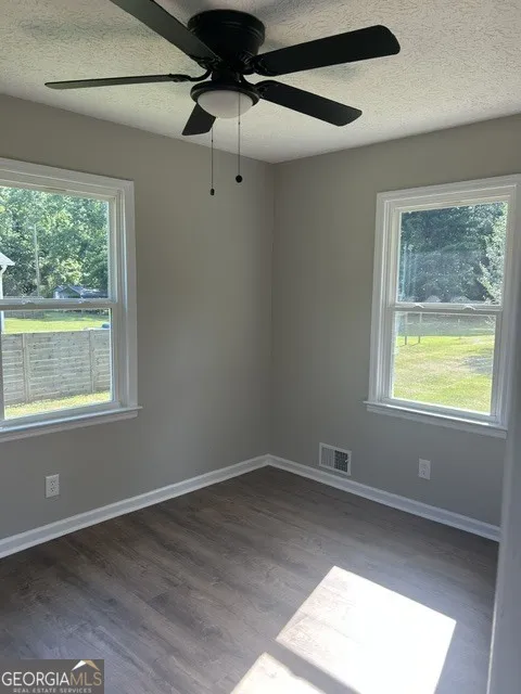 330 ELDER RD Griffin, GA 30223