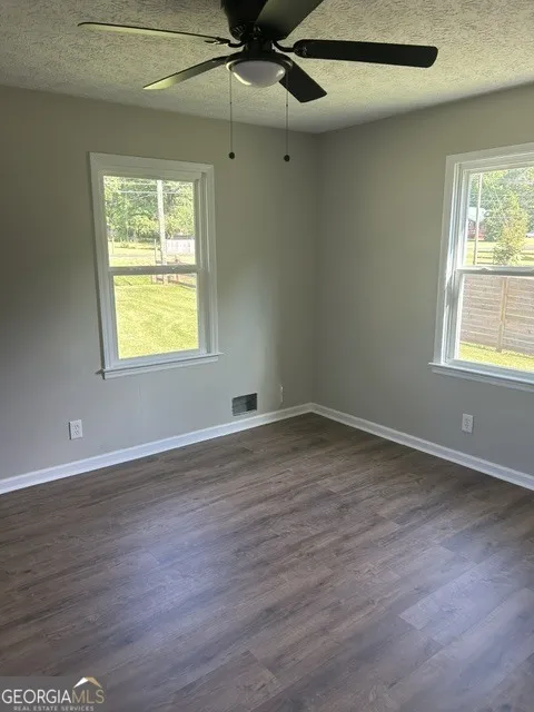 330 ELDER RD Griffin, GA 30223