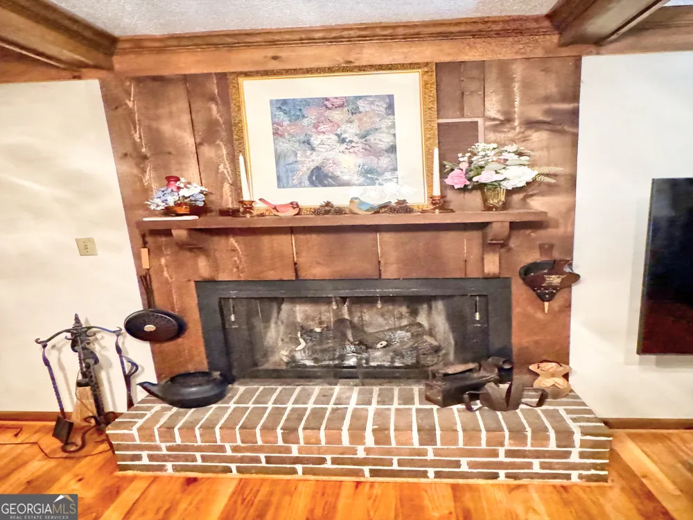 58 S Pine Cove DR LaGrange, GA 30240