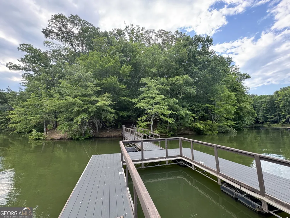 58 S Pine Cove DR LaGrange, GA 30240