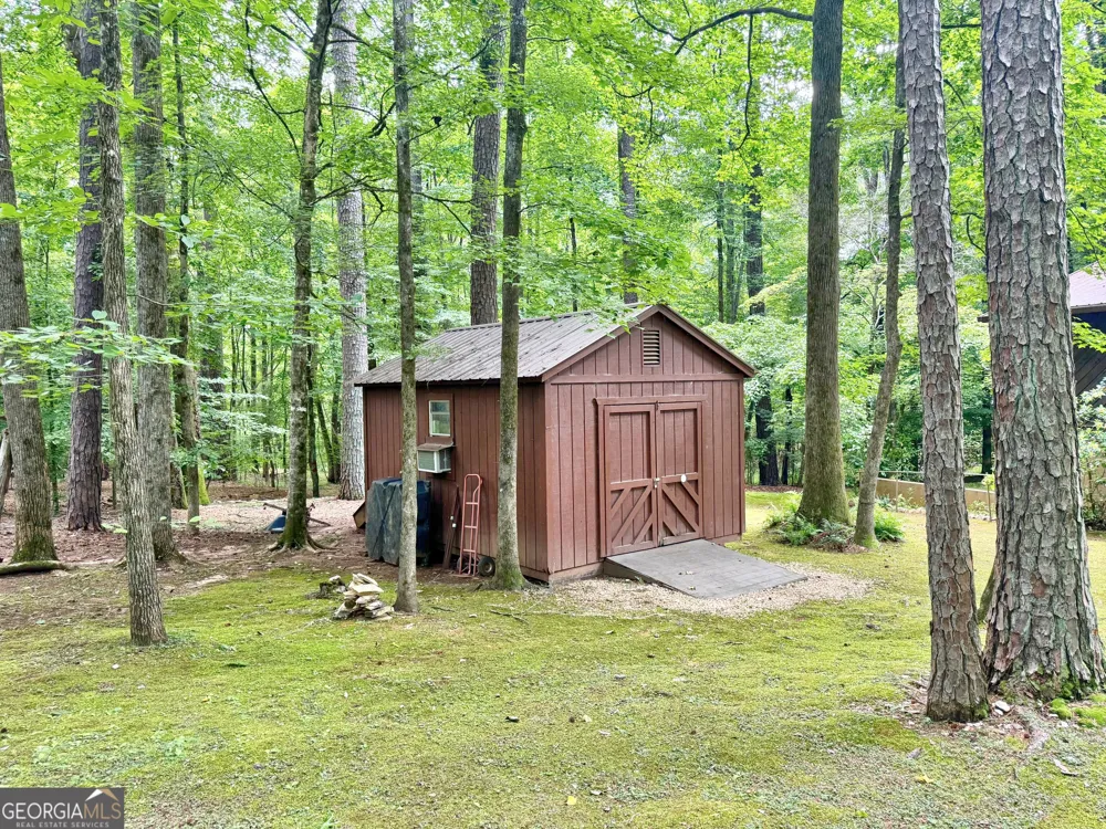 58 S Pine Cove DR LaGrange, GA 30240