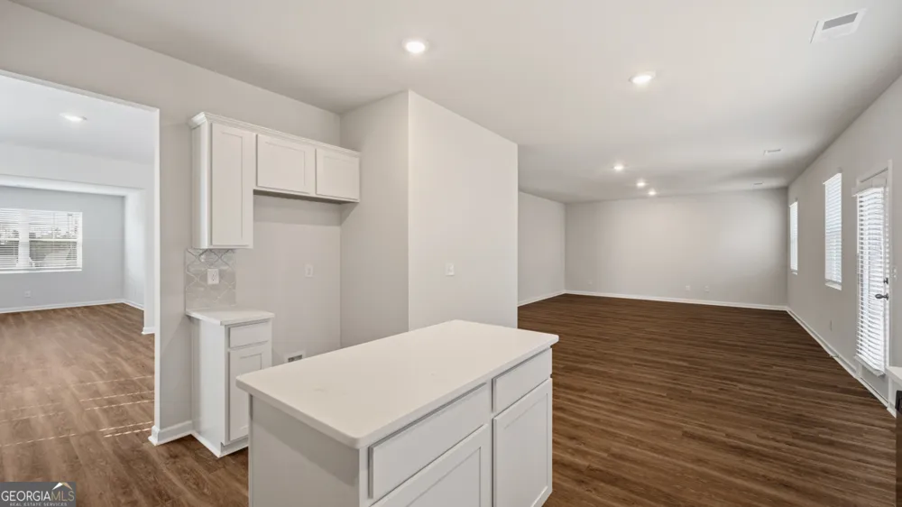 204 Friendship Oak WAY Hampton, GA 30228