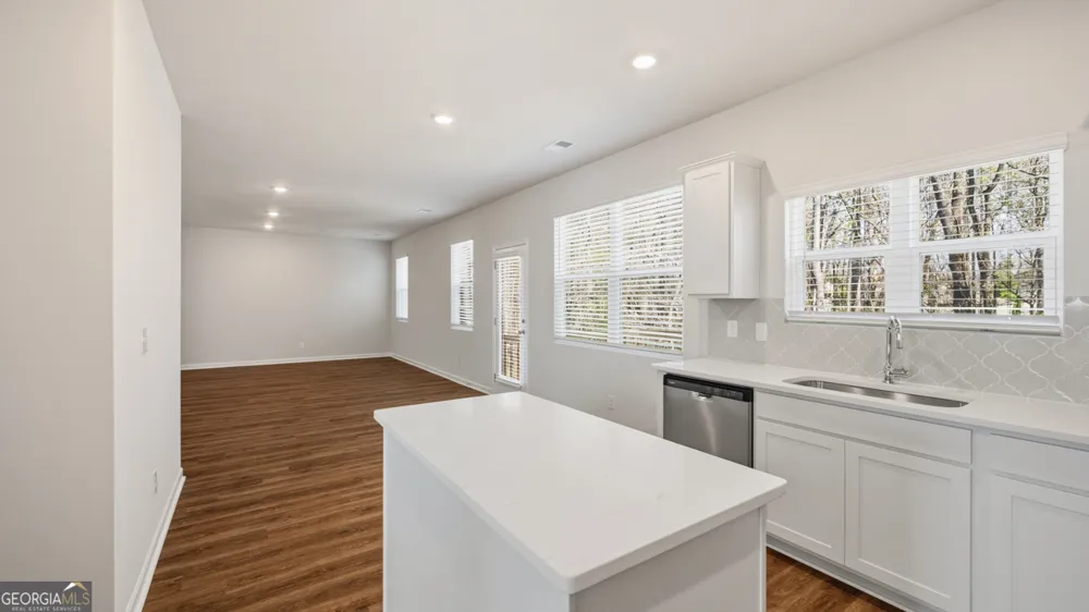 204 Friendship Oak WAY Hampton, GA 30228