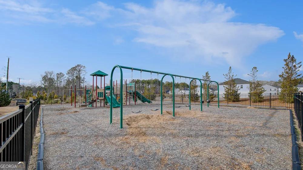 204 Friendship Oak WAY Hampton, GA 30228