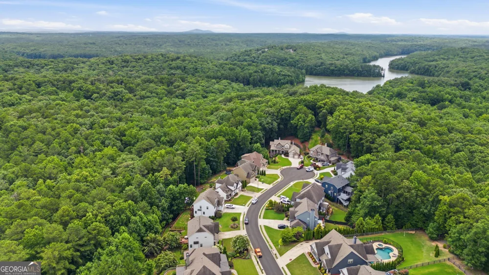 1143 Blankets Creek DR Canton, GA 30114