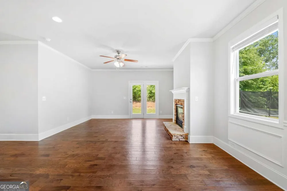 4335 Huron DR Cumming, GA 30028