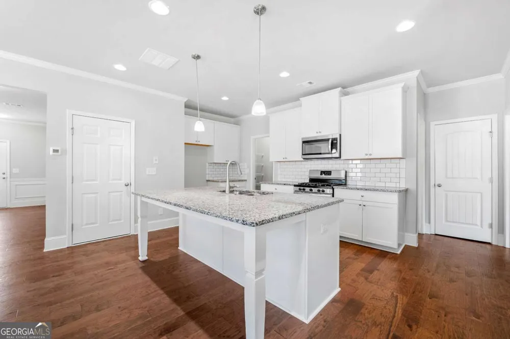 4335 Huron DR Cumming, GA 30028