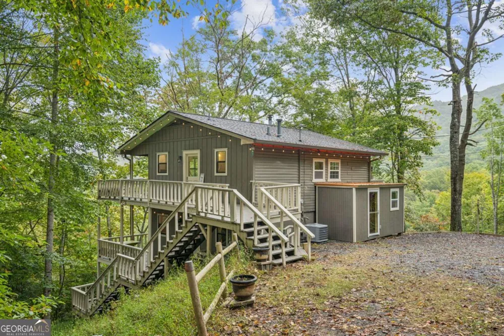 4113 White Oak DR Hiawassee, GA 30546