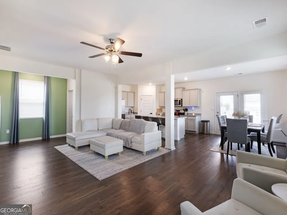 141 Gaston CT Hoschton, GA 30548