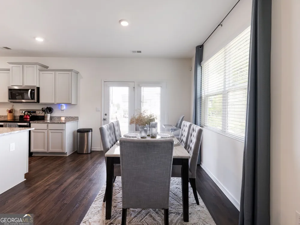 141 Gaston CT Hoschton, GA 30548