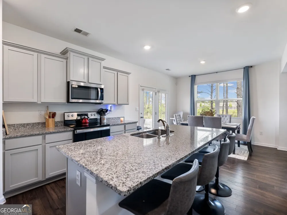 141 Gaston CT Hoschton, GA 30548