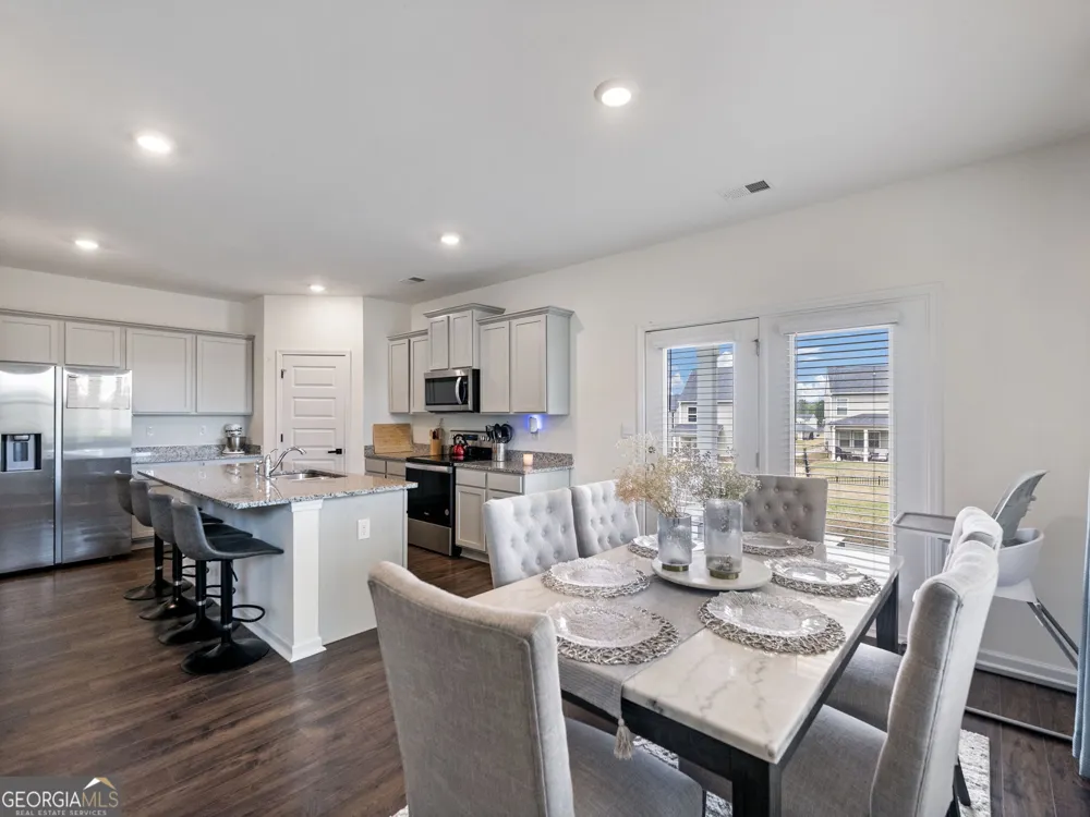 141 Gaston CT Hoschton, GA 30548