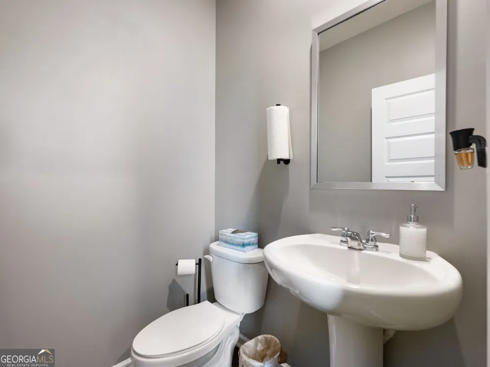 141 Gaston CT Hoschton, GA 30548