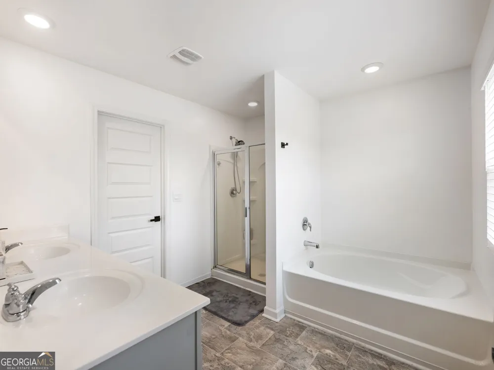 141 Gaston CT Hoschton, GA 30548