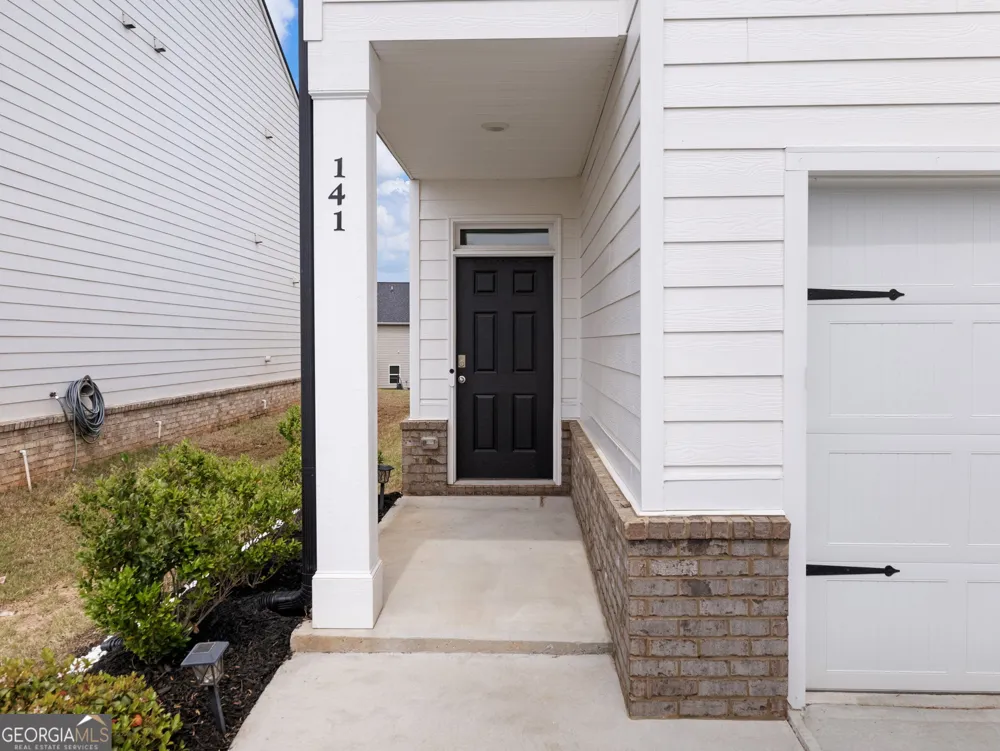 141 Gaston CT Hoschton, GA 30548