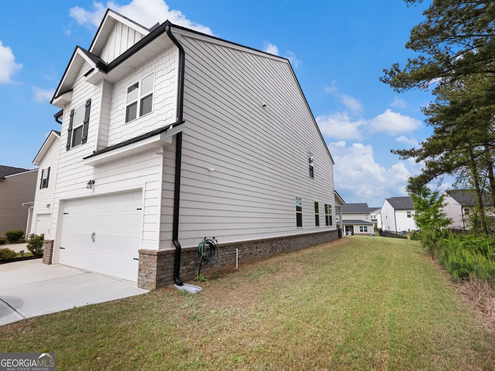 141 Gaston CT Hoschton, GA 30548