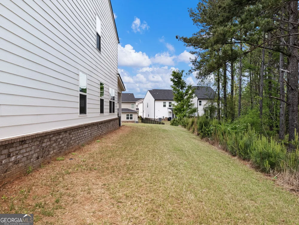 141 Gaston CT Hoschton, GA 30548