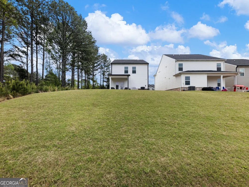 141 Gaston CT Hoschton, GA 30548