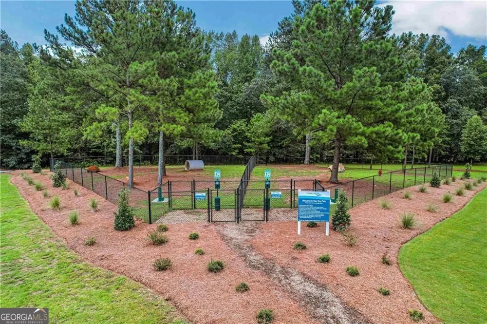 141 Gaston CT Hoschton, GA 30548