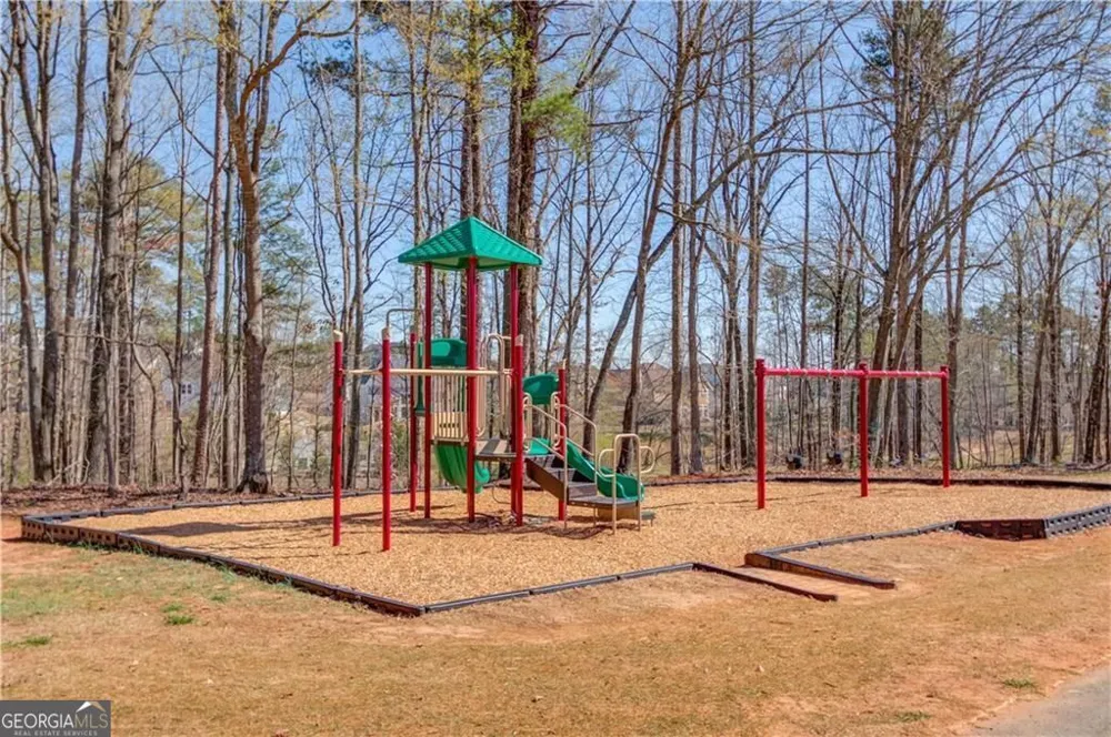 141 Gaston CT Hoschton, GA 30548
