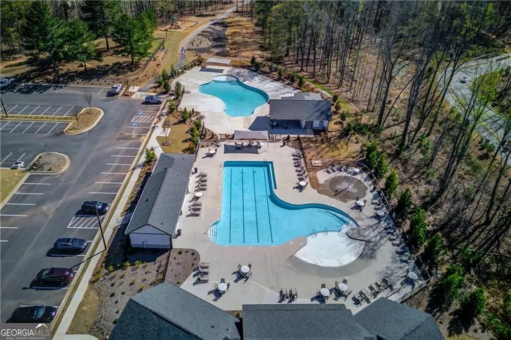 141 Gaston CT Hoschton, GA 30548