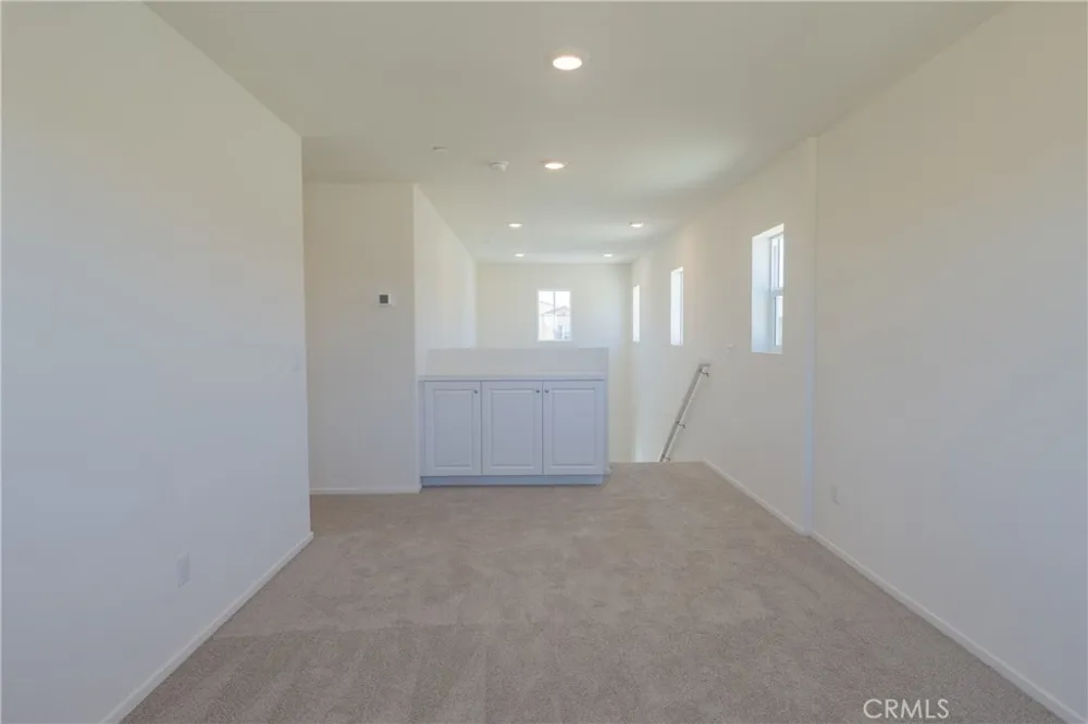 10156 Colten Ridge Adelanto, CA 92301