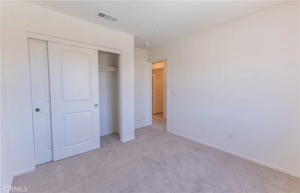 10156 Colten Ridge Adelanto, CA 92301