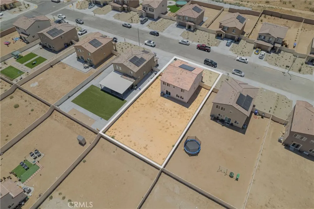 10156 Colten Ridge Adelanto, CA 92301