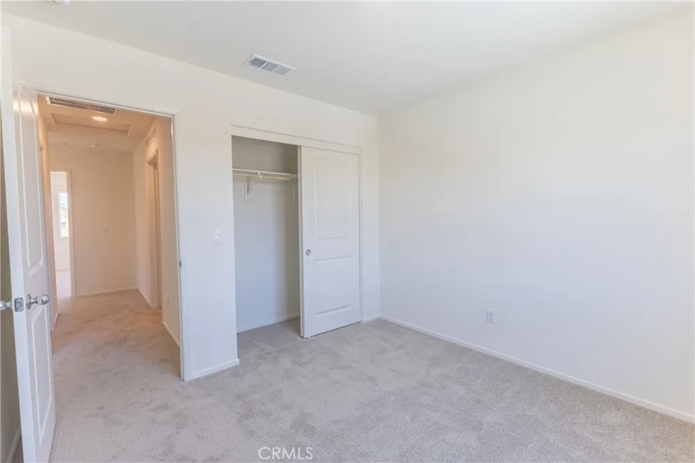 10156 Colten Ridge Adelanto, CA 92301