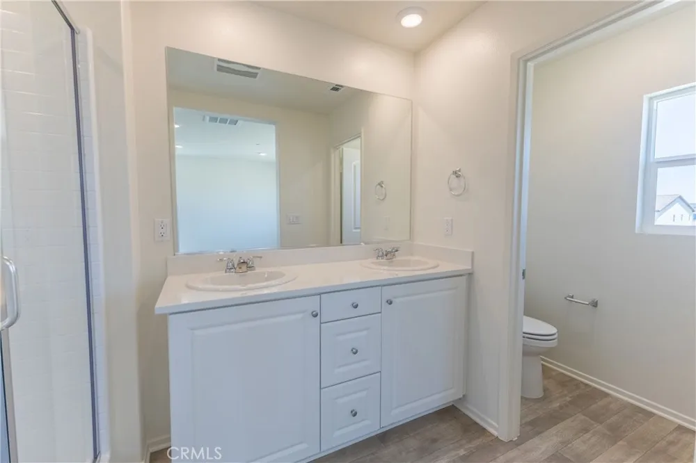 10156 Colten Ridge Adelanto, CA 92301