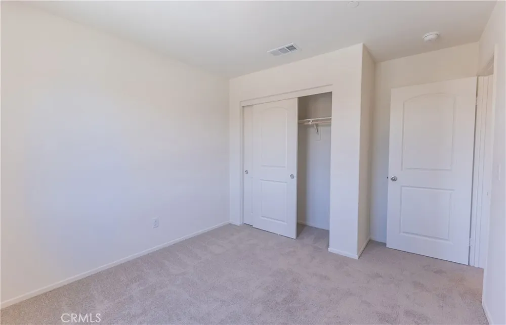 10156 Colten Ridge Adelanto, CA 92301