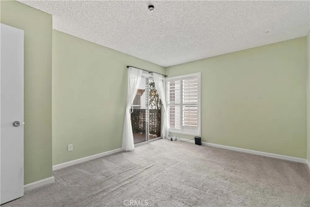 5301 Raintree #301 Culver City, CA 90230