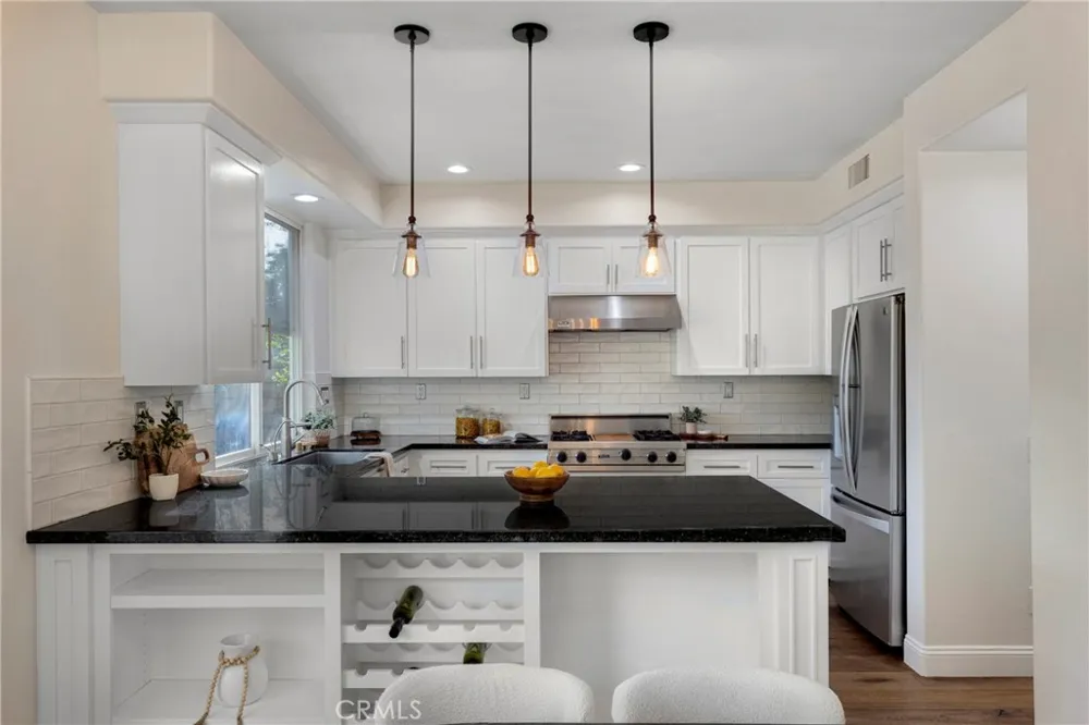 2872 Limestone Drive Thousand Oaks, CA 91362