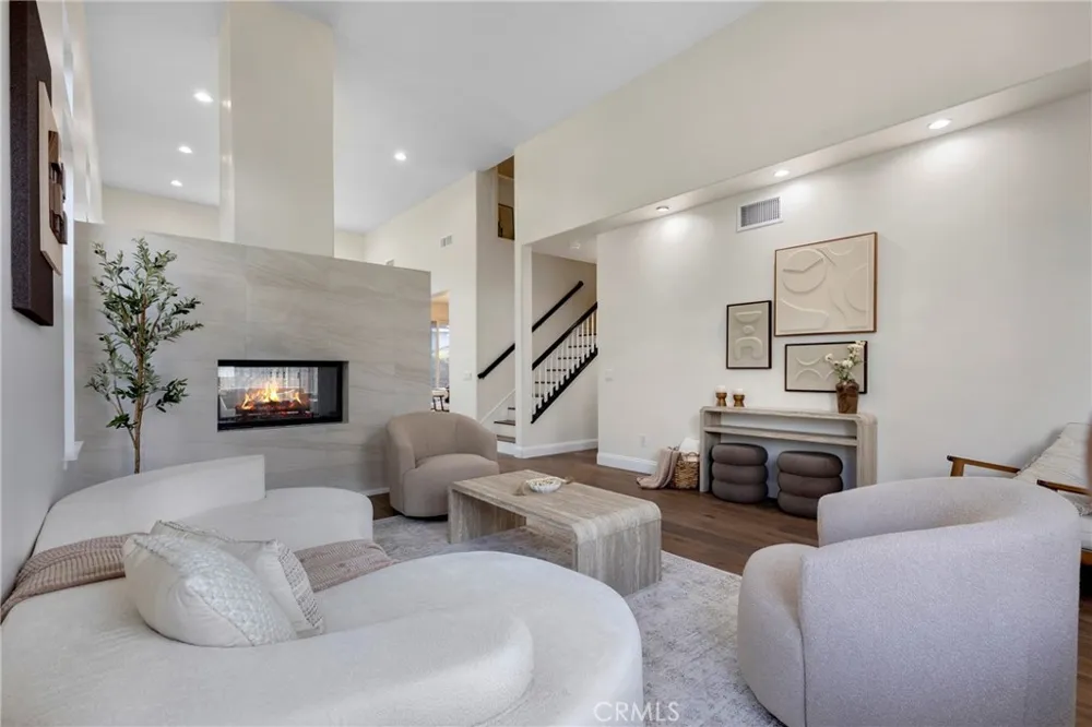 2872 Limestone Drive Thousand Oaks, CA 91362