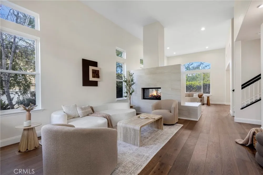 2872 Limestone Drive Thousand Oaks, CA 91362