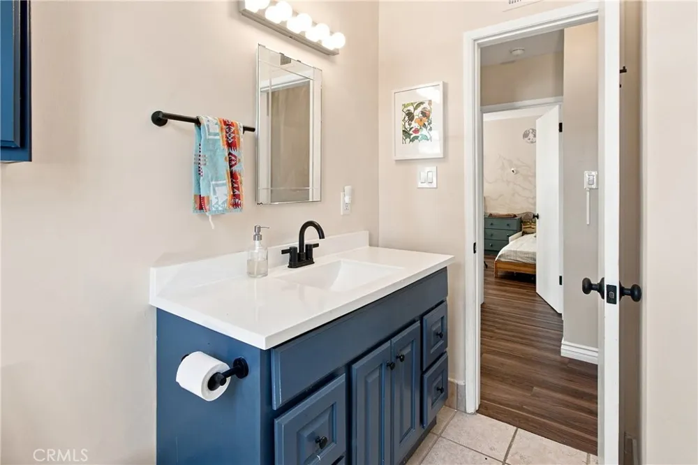 10108 Columbus San Fernando, CA 91345