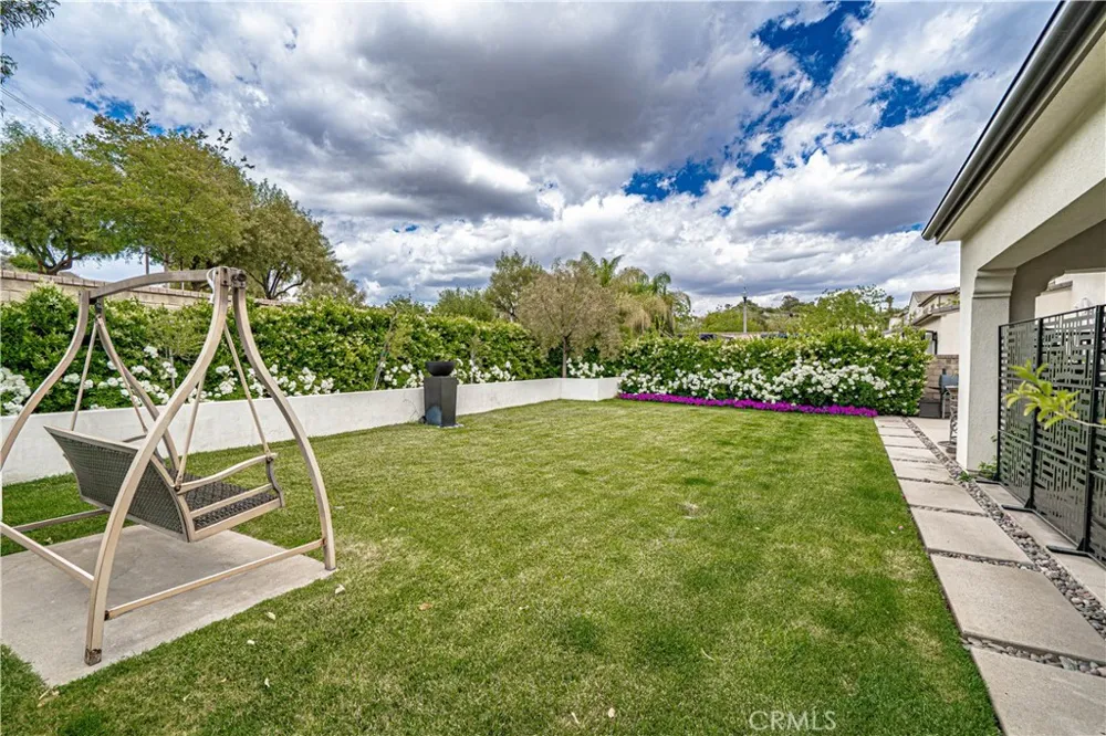 20551 Arden Place Saugus, CA 91350