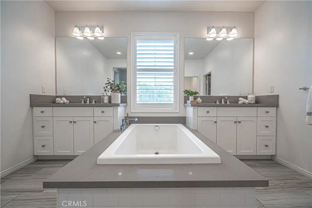 20551 Arden Place Saugus, CA 91350