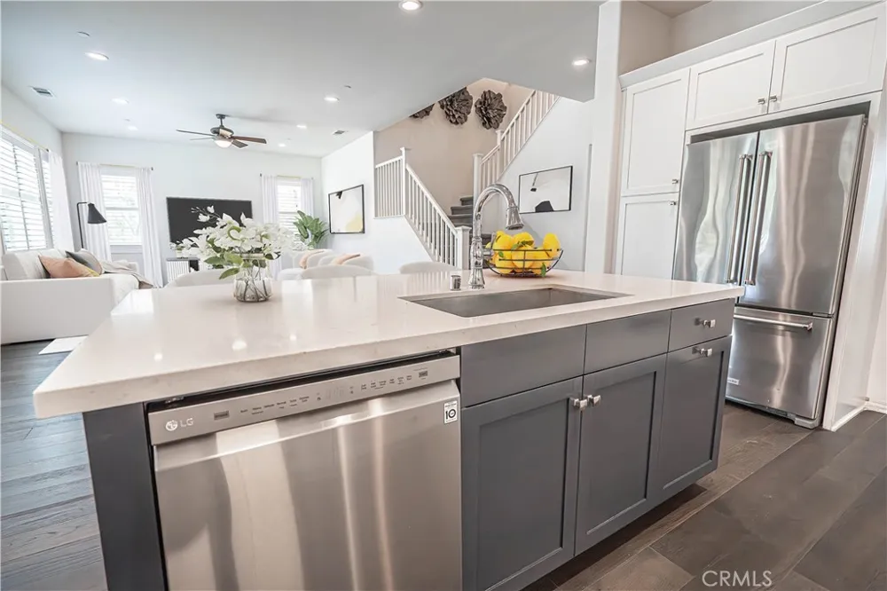 20551 Arden Place Saugus, CA 91350