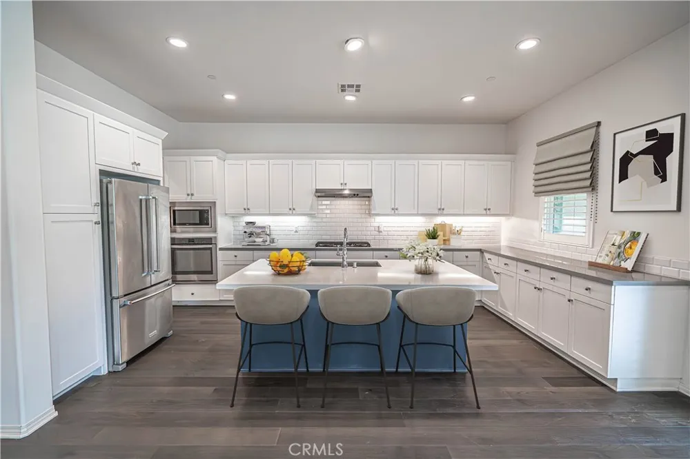 20551 Arden Place Saugus, CA 91350
