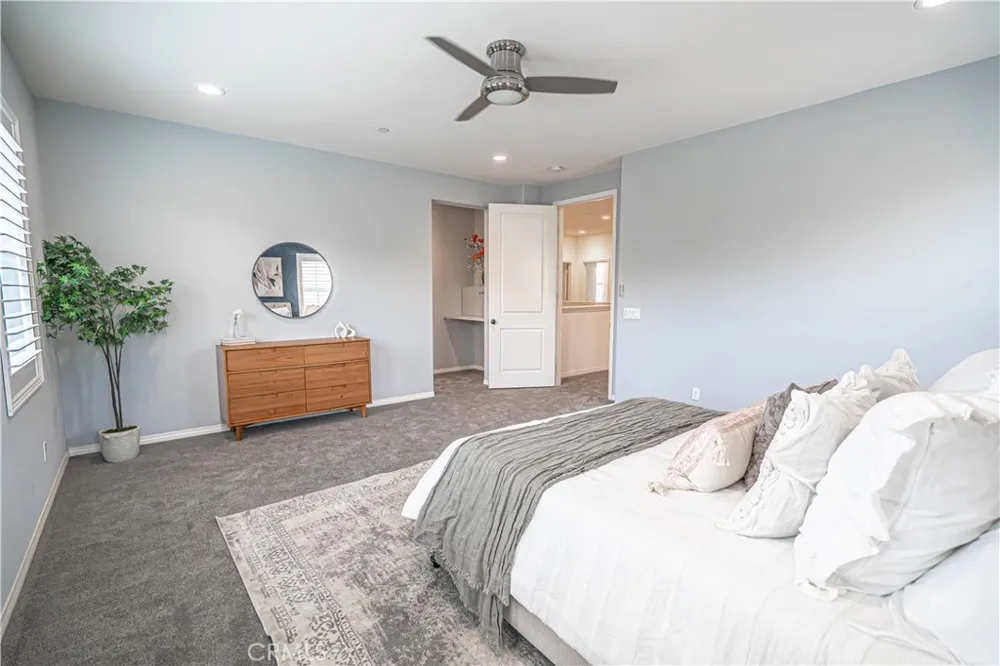 20551 Arden Place Saugus, CA 91350