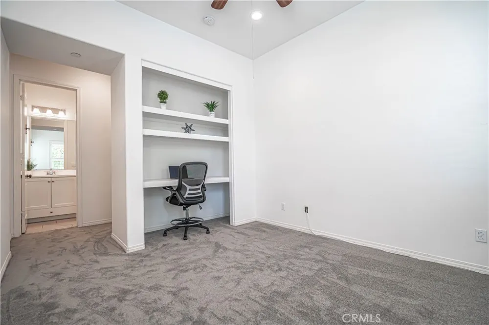 20551 Arden Place Saugus, CA 91350