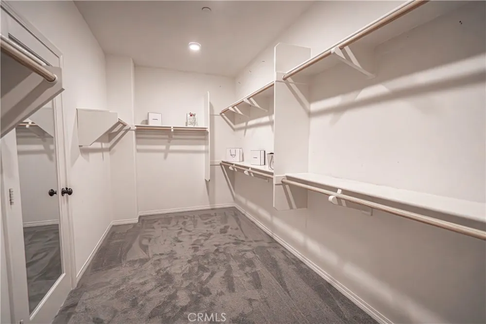 20551 Arden Place Saugus, CA 91350