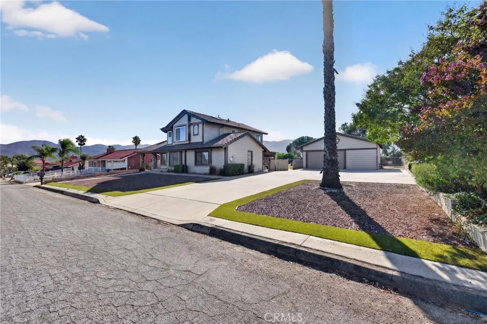 34655 Almond Wildomar, CA 92595